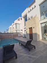 Brand new, luxurious villa in La Herrada